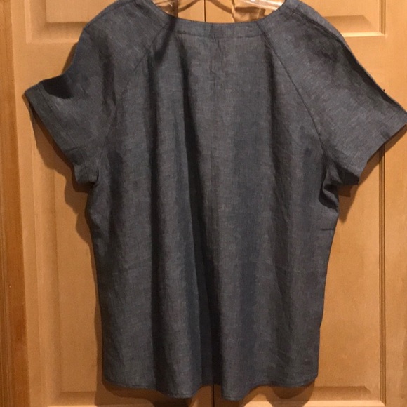 New Christopher & Banks blouse - Picture 3 of 5